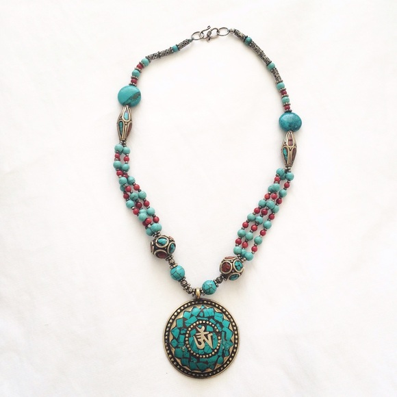 Turquoise/ Coral Necklace - Picture 1 of 1