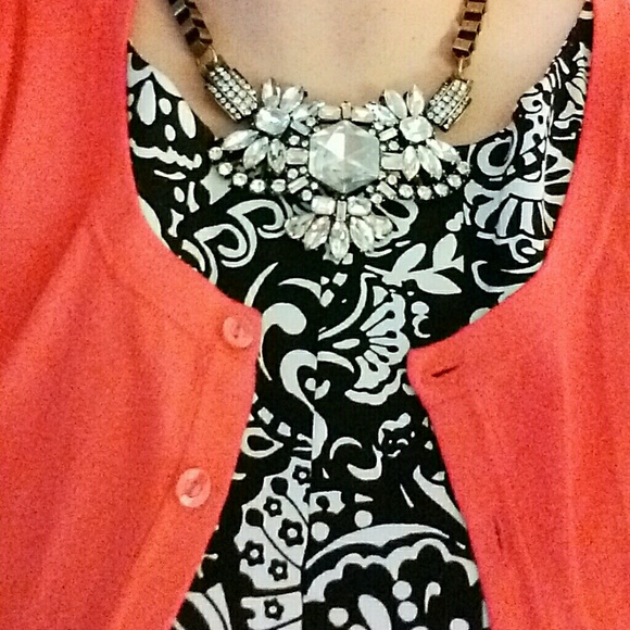 Erica Lyons Jewelry - ❎🚫🎉Host Pick🎉 Statement necklace