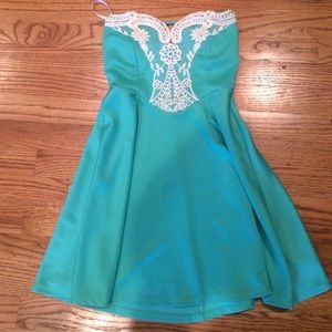A mint green dress!