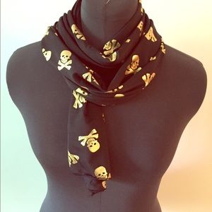 Black & Gold skull design scarf