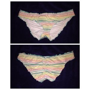 VICTORIA'S SECRET RUCHED CHEEKY BOTTOMS SIZE L