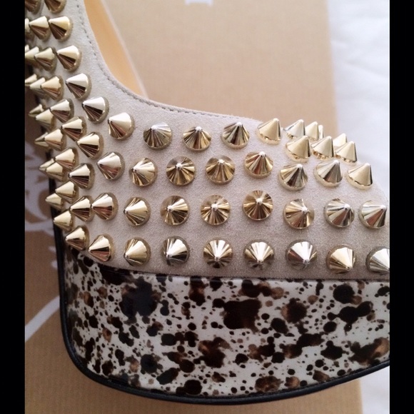 🚫SOLD🚫Authentic Christian Louboutin Heels👠 - Picture 3 of 4