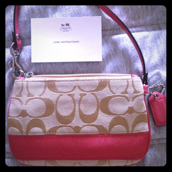 New! Signature Coach Wristlet