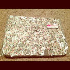 Thirty One laptop case