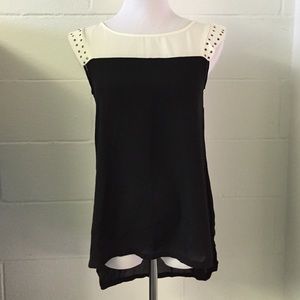 NWOT black and ivory top
