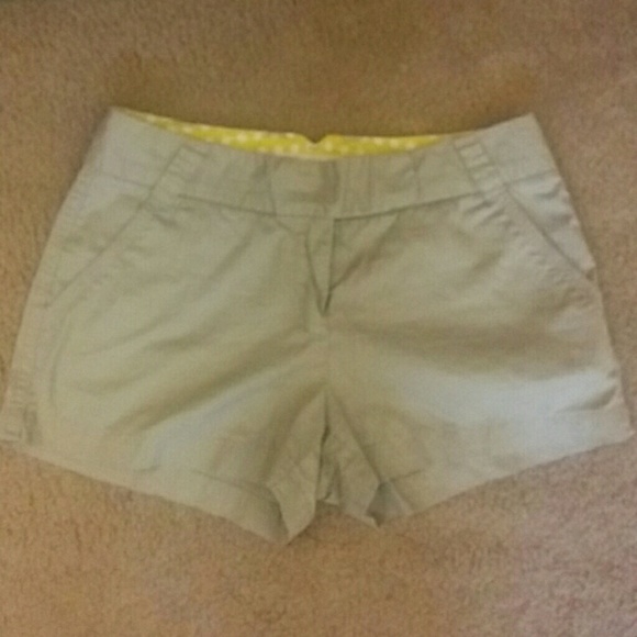 **J. Crew Chino Shorts Classic Twill Size: 6**