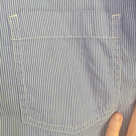 FLASH SALE🎈Gap Blue & White Striped Button Down - Picture 3 of 4
