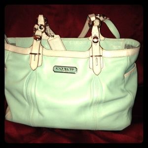 **Reserved*** Authentic mint Coach purse