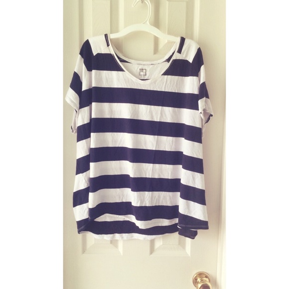 Striped tee - Picture 1 of 2