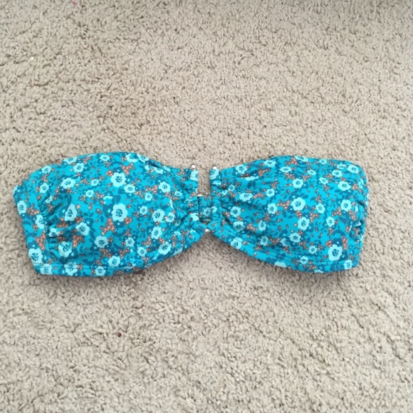Kirra Strapless Bikini Top