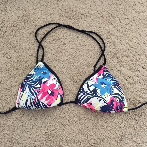 Hollister Floral Triangle Tie Bikini Too