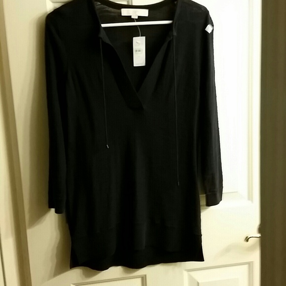 LOFT Navy Lightweight Hi Low Top - Picture 3 of 4