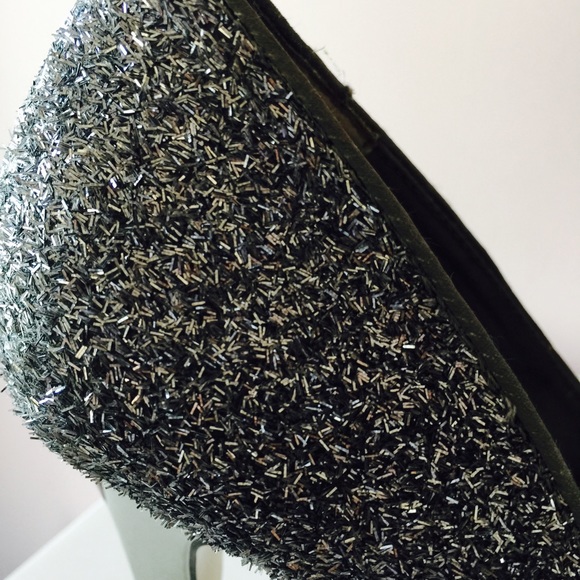 heels - Picture 3 of 3