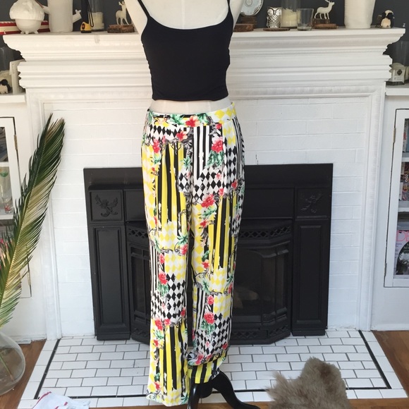 Silky Print Palm tree California pants NWT