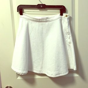 White circle skirt