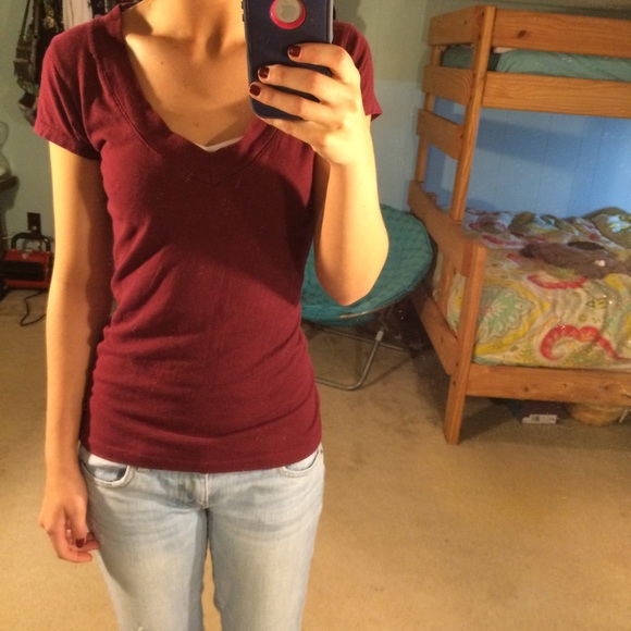 Maroon v-neck