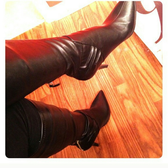 Ninewest black boots.