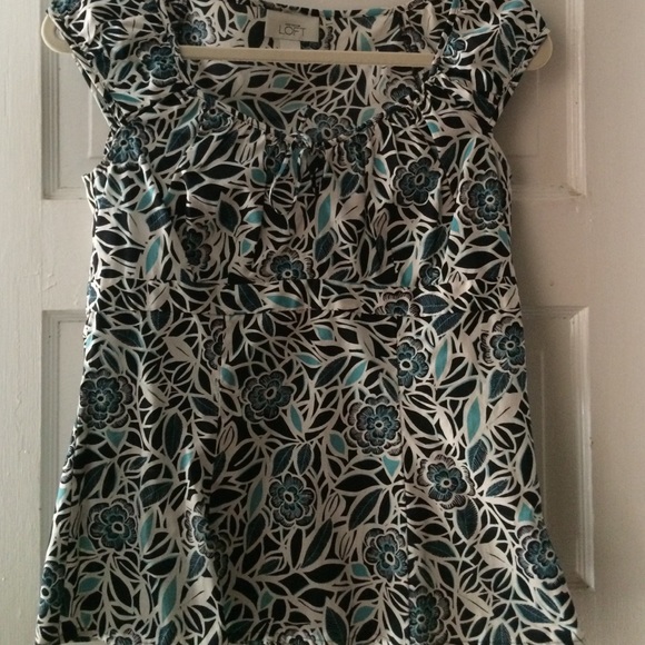 Cap-sleeved Floral Blouse