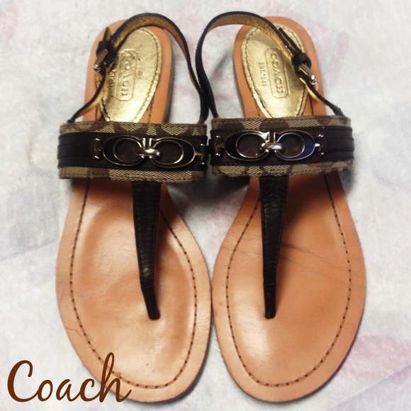 Coach Sandals!!🌺