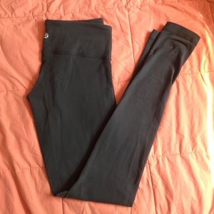 SOLD ❌ Lululemon Dark Grey WUs