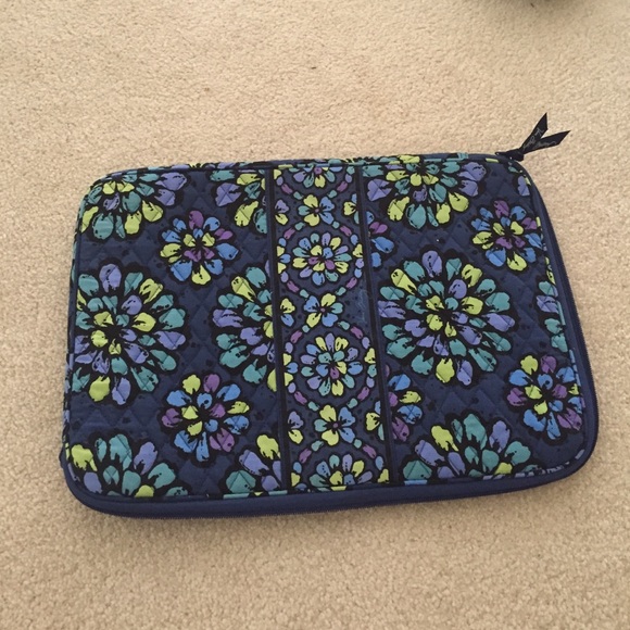 Vera Bradley Accessories - Vera Bradley laptop case in indigo pop