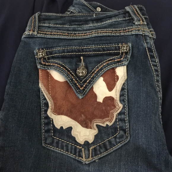 Miss Me jeans size 29 only worn couple times!