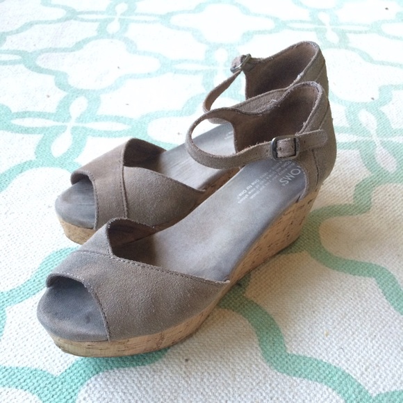 Toms Platform Wedges!