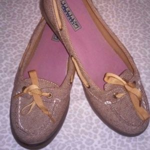 Loafer shoes