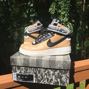 🚫SOLD ON TRADESY🚫