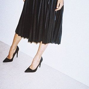 Schutz Gilberta pump in black size 6.5