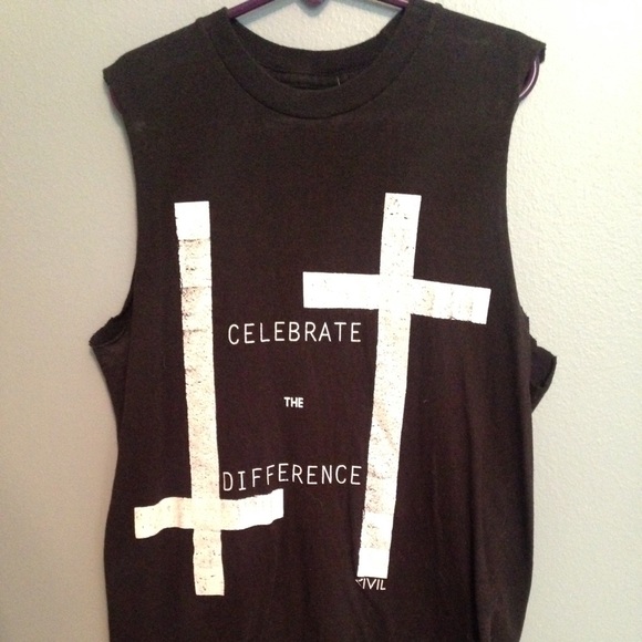 black muscle tee 💫sold in bundle💫