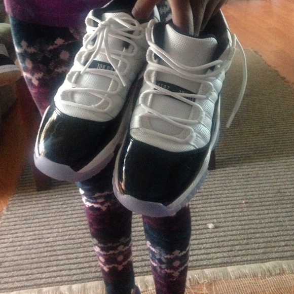 Jordans 11