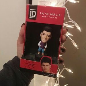 One direction figureine !