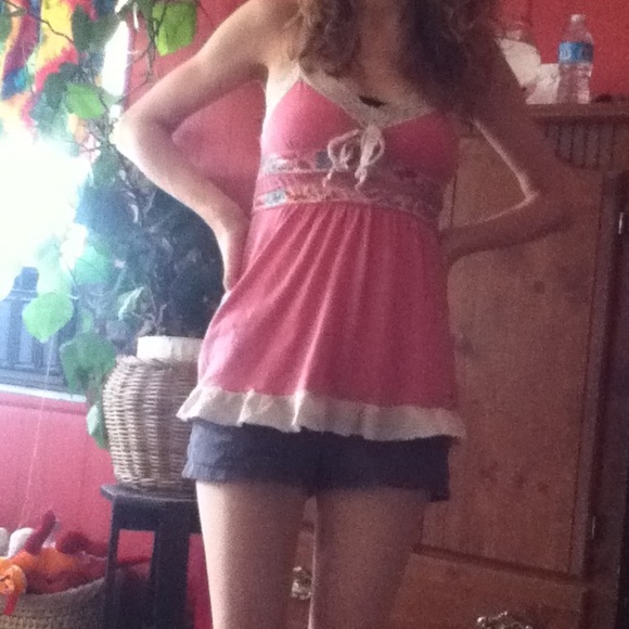 Hollister pink tank top w/ lace straps - Picture 3 of 3