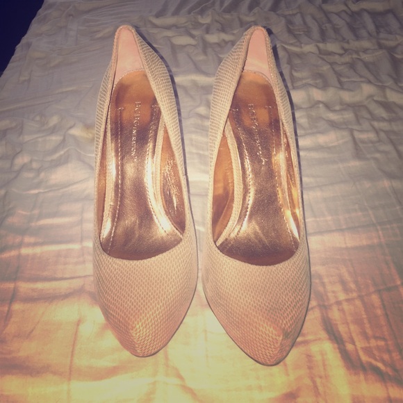 Size 7 BCBGeneration Parade Platform Pumps