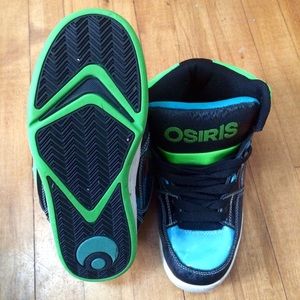 NWOT Mens 6 blue and green Osiris high tops NWOT