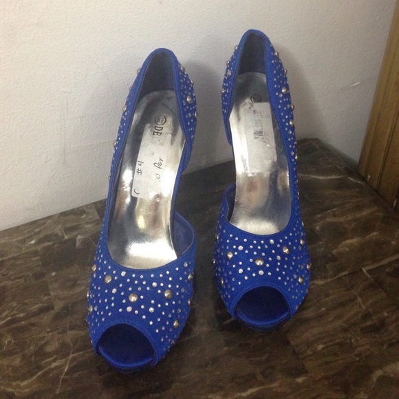 Royal blue heels - Picture 2 of 4