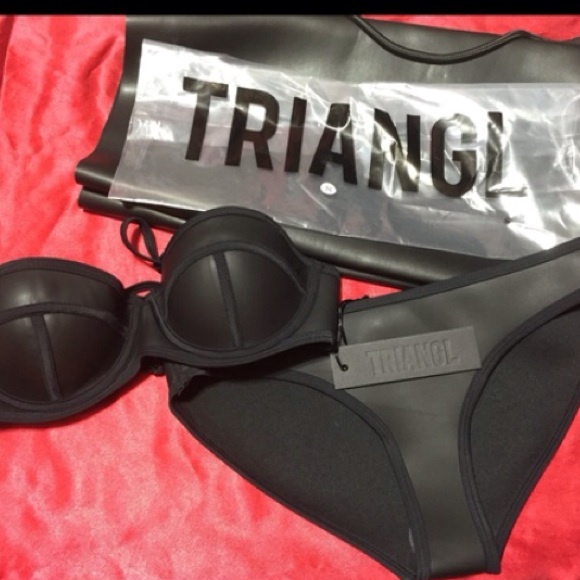 Triangl millie New York nior authentic