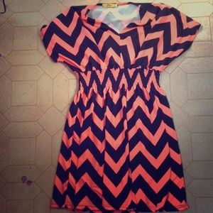 Neon coral chevron dress🌞