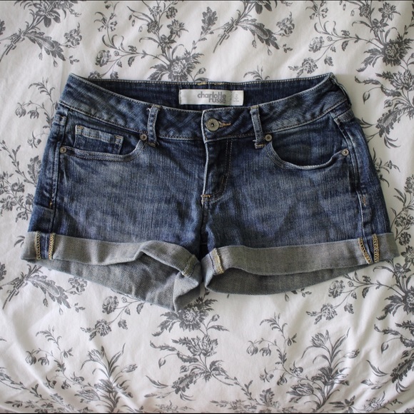 CHARLOTTE RUSSE – DENIM SHORTS