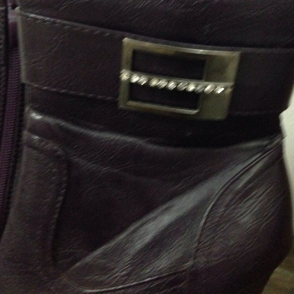 Plum heels - Picture 2 of 4