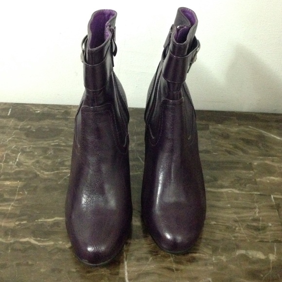Plum heels - Picture 3 of 4