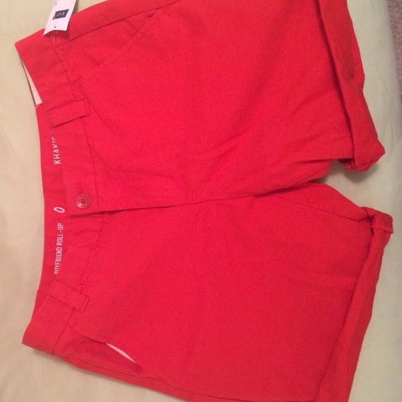 Red Gap Shorts