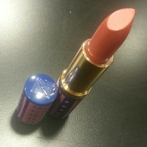 Pure Color Lipstick in Crystal Baby Creme 01