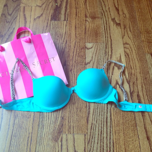 💙💗VS PINK turquoise&leopard strap daily bra💗💙