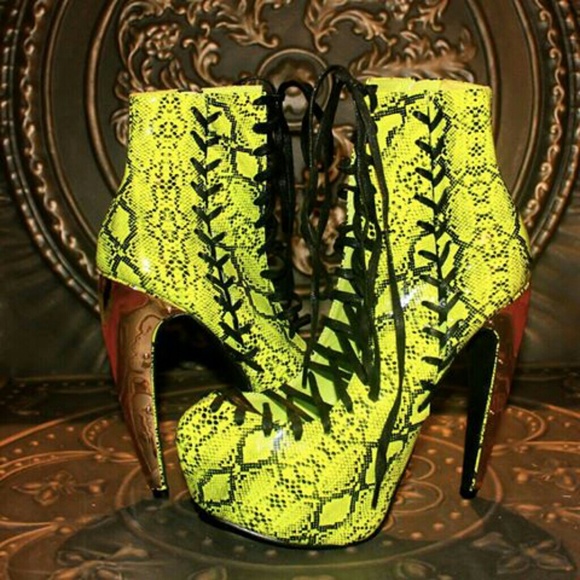 Lace-up Snakeskin Gold Heel