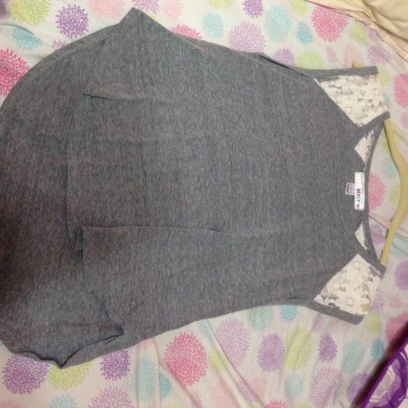 Derek Heart Tops - Grey hi-low shirt with white lace detailing