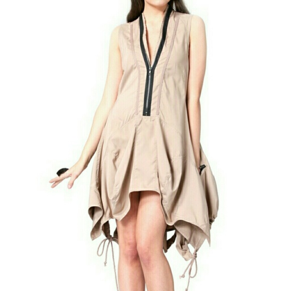SOLD Unique brown zipper front dress