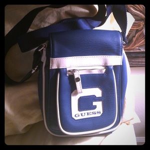 A real guess cross body purse