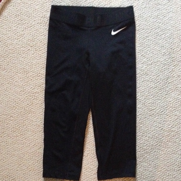 Nike Pro Dri Fit Crops size XS